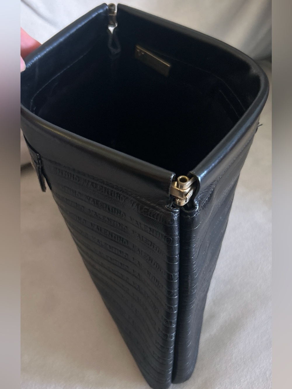 VALENTINO Clutch EUC - Picture 4 of 9